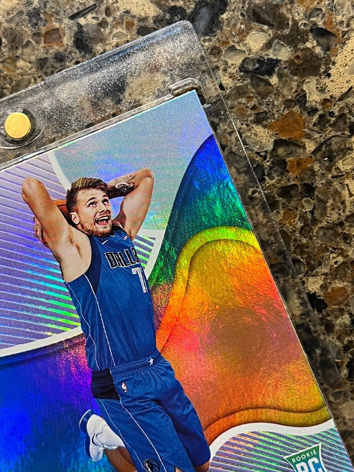 Luka Doncic RC 2018-19 Panini Status Basketball Refractor Rare Gem Mint Rookie