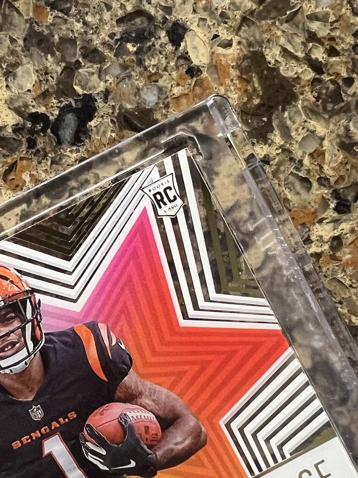 Ja’Marr Chase 2021 Panini Illusions Football Shining Stars Gold Holo Acetate RC