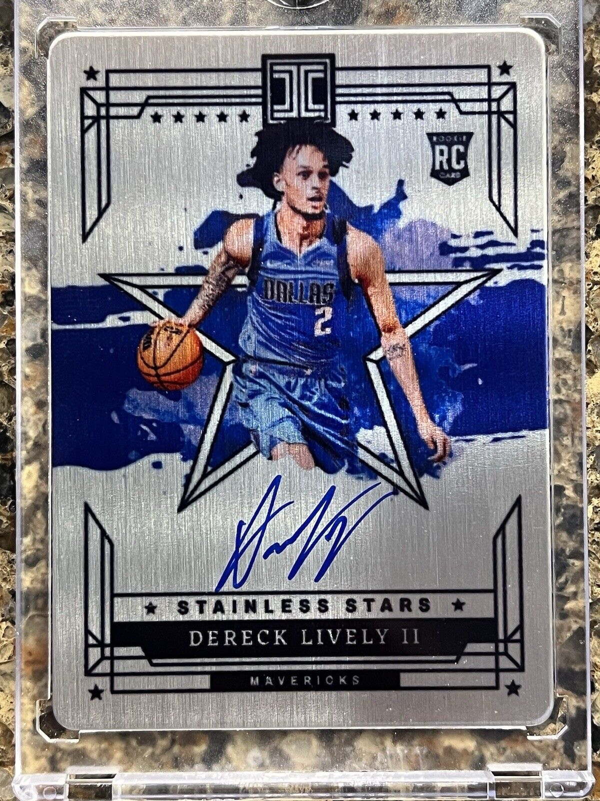 2023-24 Impeccable Dereck Lively II Stainless Stars Rookie On-Card Autograph /75