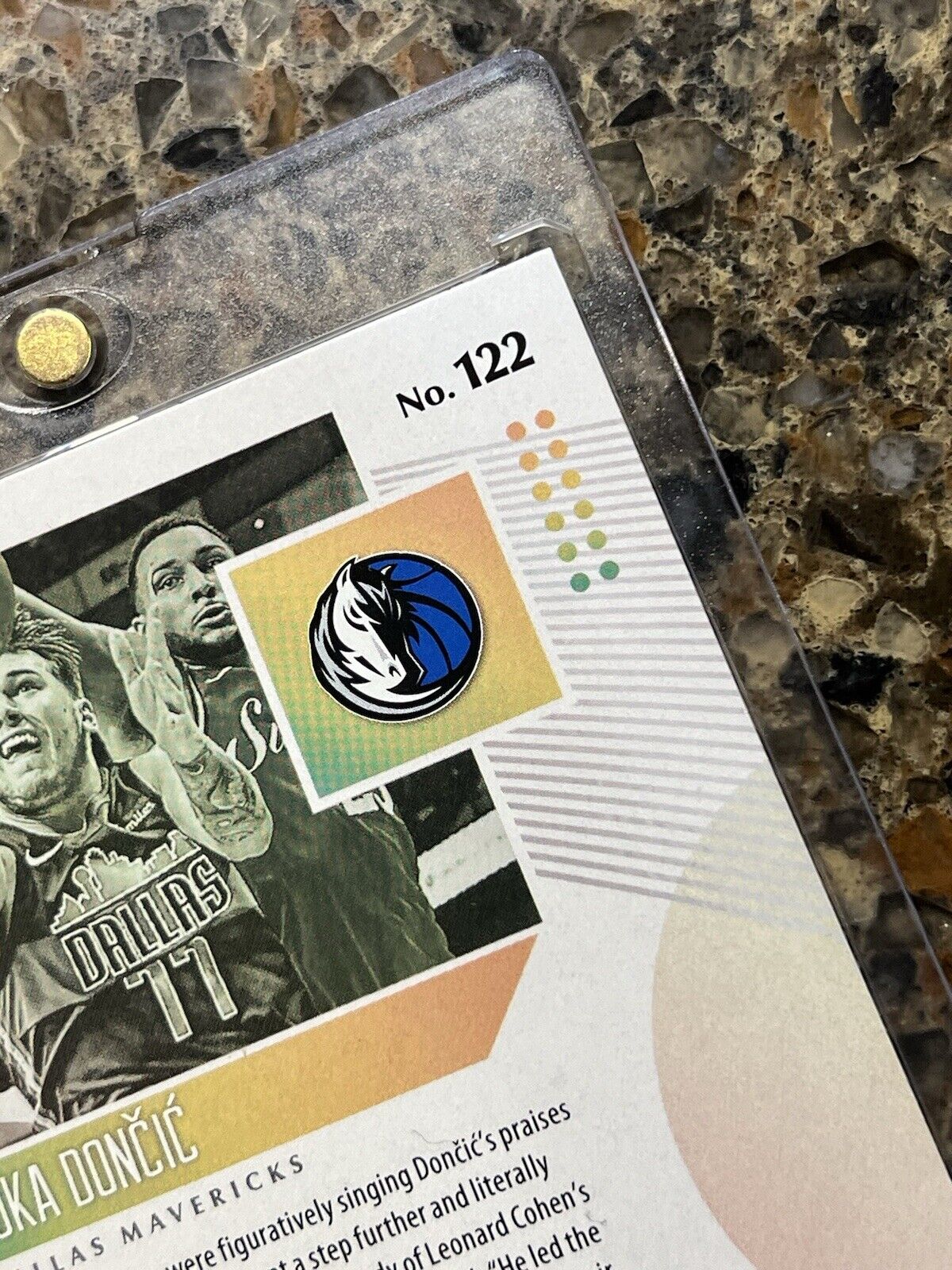 Luka Doncic RC 2018-19 Panini Status Basketball Refractor Holo Rare Mint Rookie