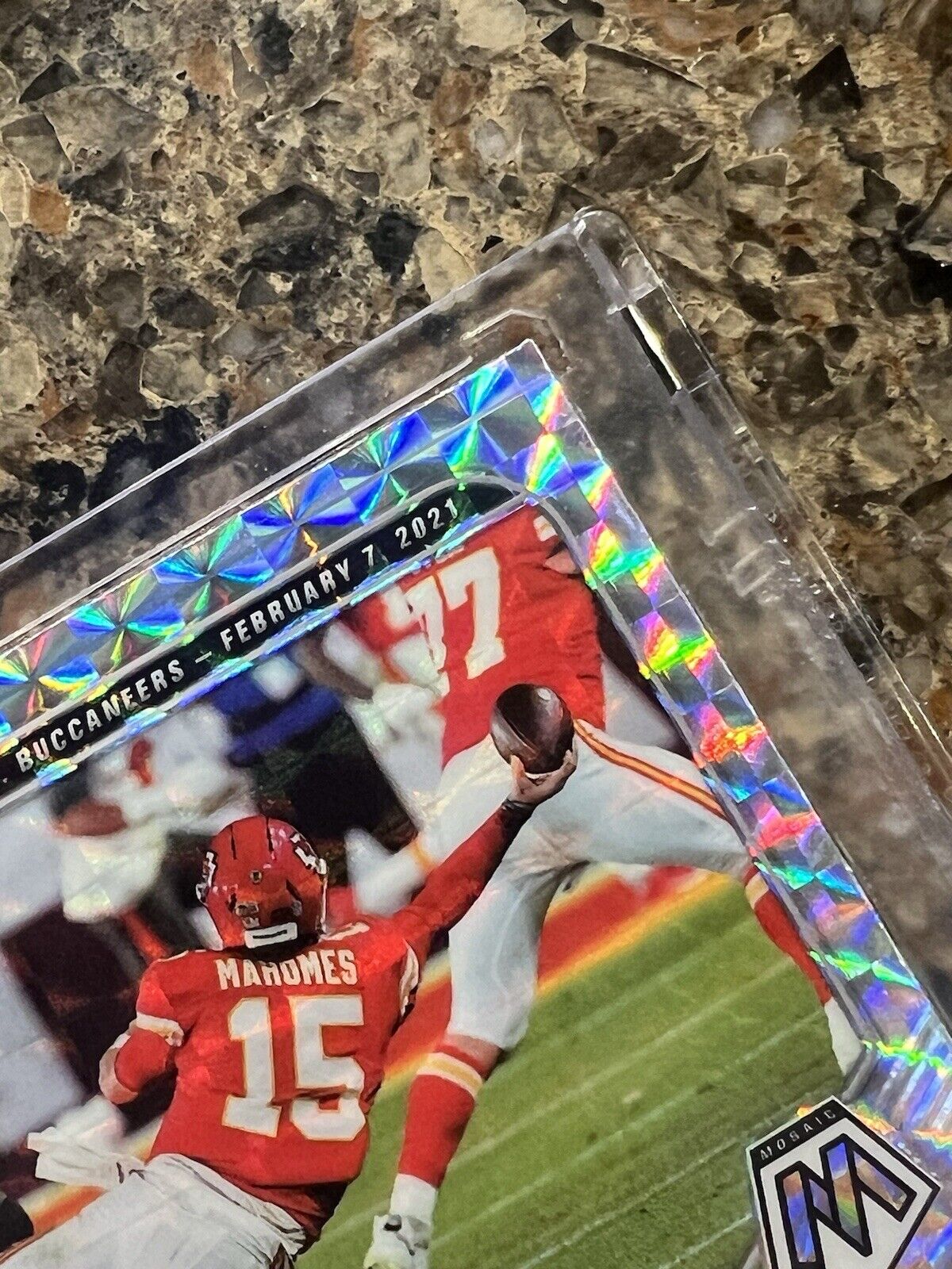 Patrick Mahomes II 2021 Panini Mosaic BANG! Silver Prizm Refractor Rare Gem Mint