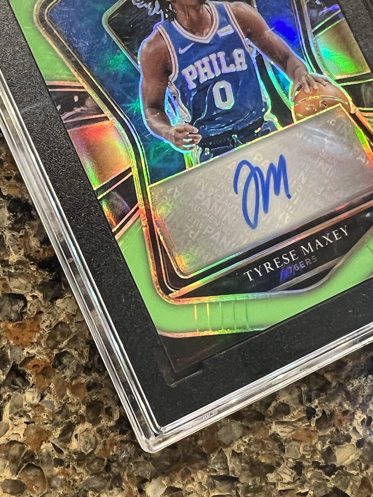 Tyrese Maxey RC 2020 Panini Select Rookie Signatures Neon Green Prizm /99 SGC 10