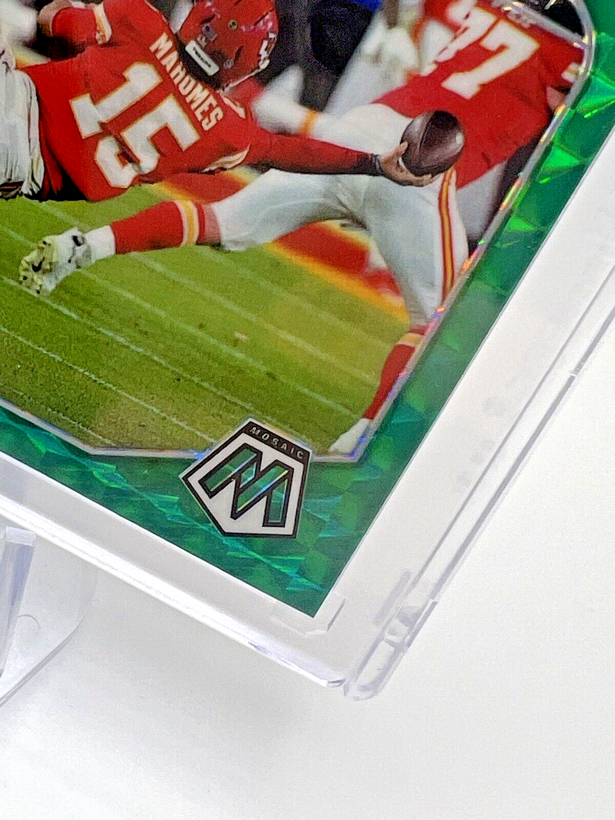 Patrick Mahomes II 2021 Panini Mosaic BANG! Green Prizm Refractor Rare Gem Mint