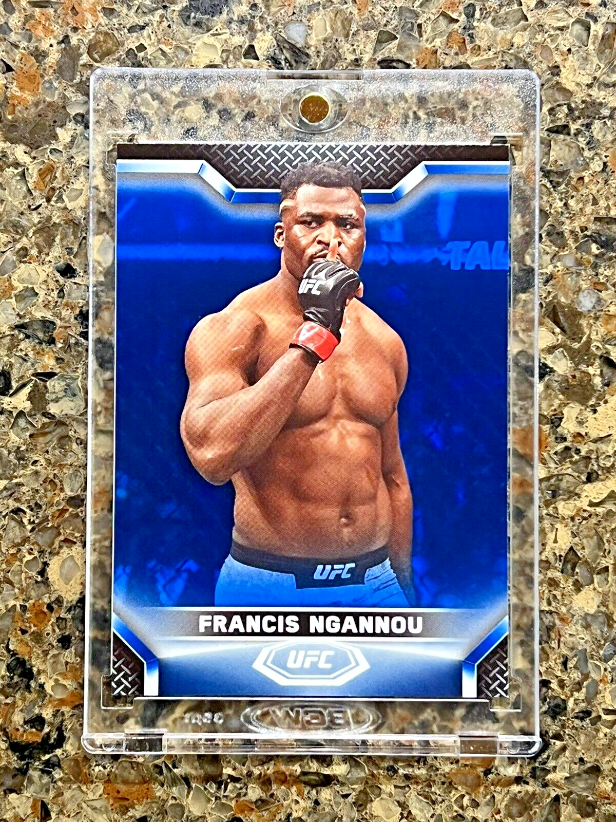 Francis Ngannou 2020 Topps UFC KNOCKOUT BLUE 64/75 SSP